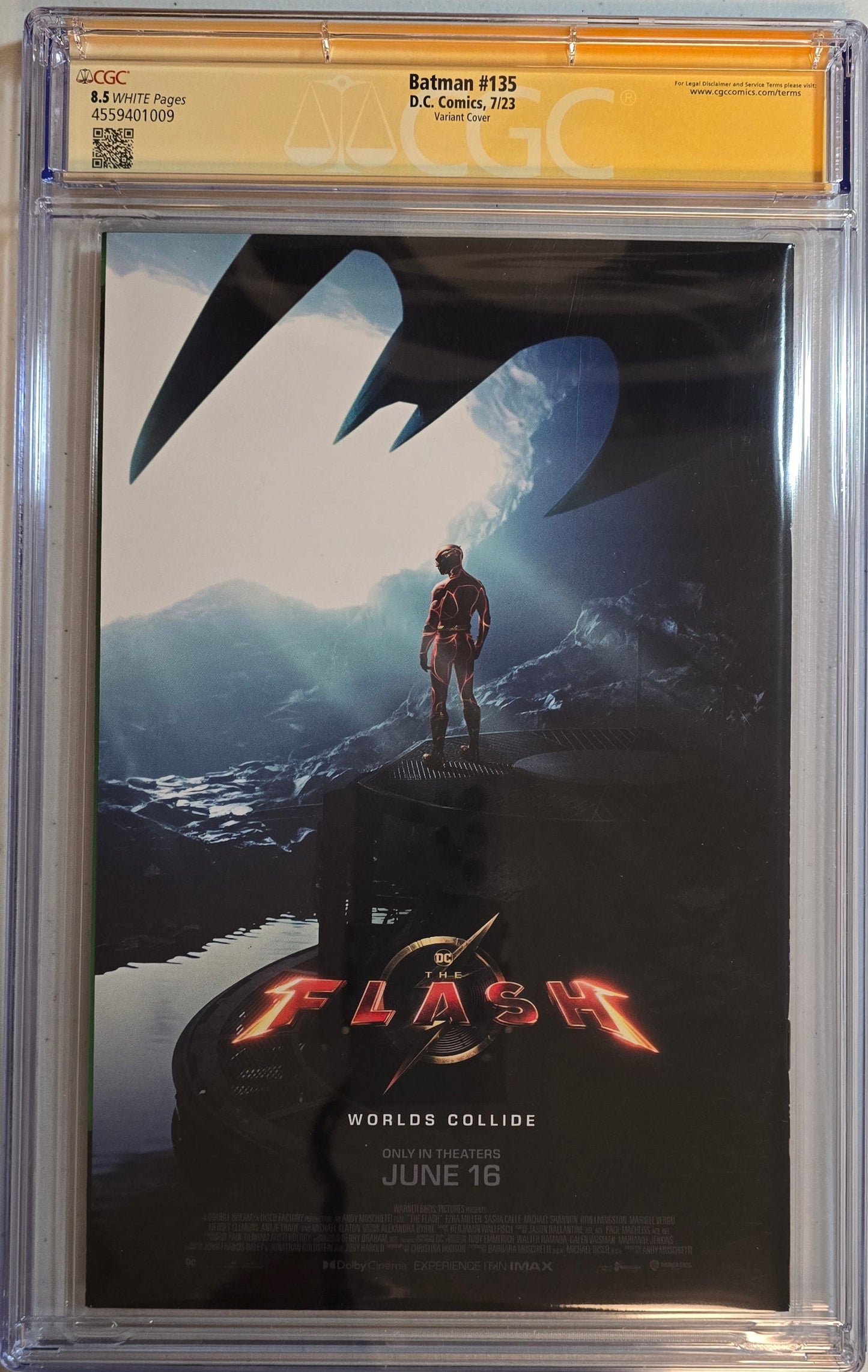 Batman #135 - Signed by Joe Quesada - CGC SS 8.5