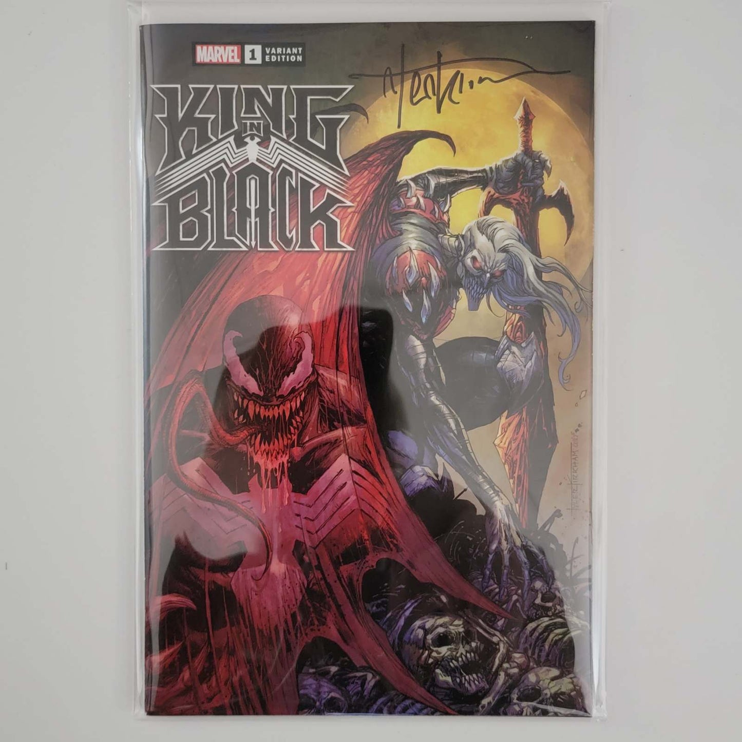 King In Black #1 Tyler Kirkham 商業服裝變體帶 COA 簽名