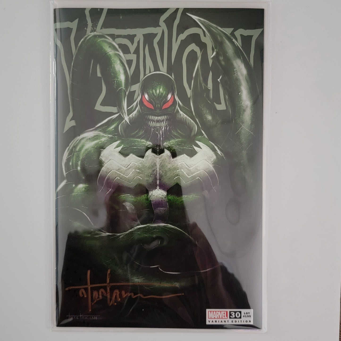 Venom #30 Tyler Kirkham 商業服飾帶 COA 簽名