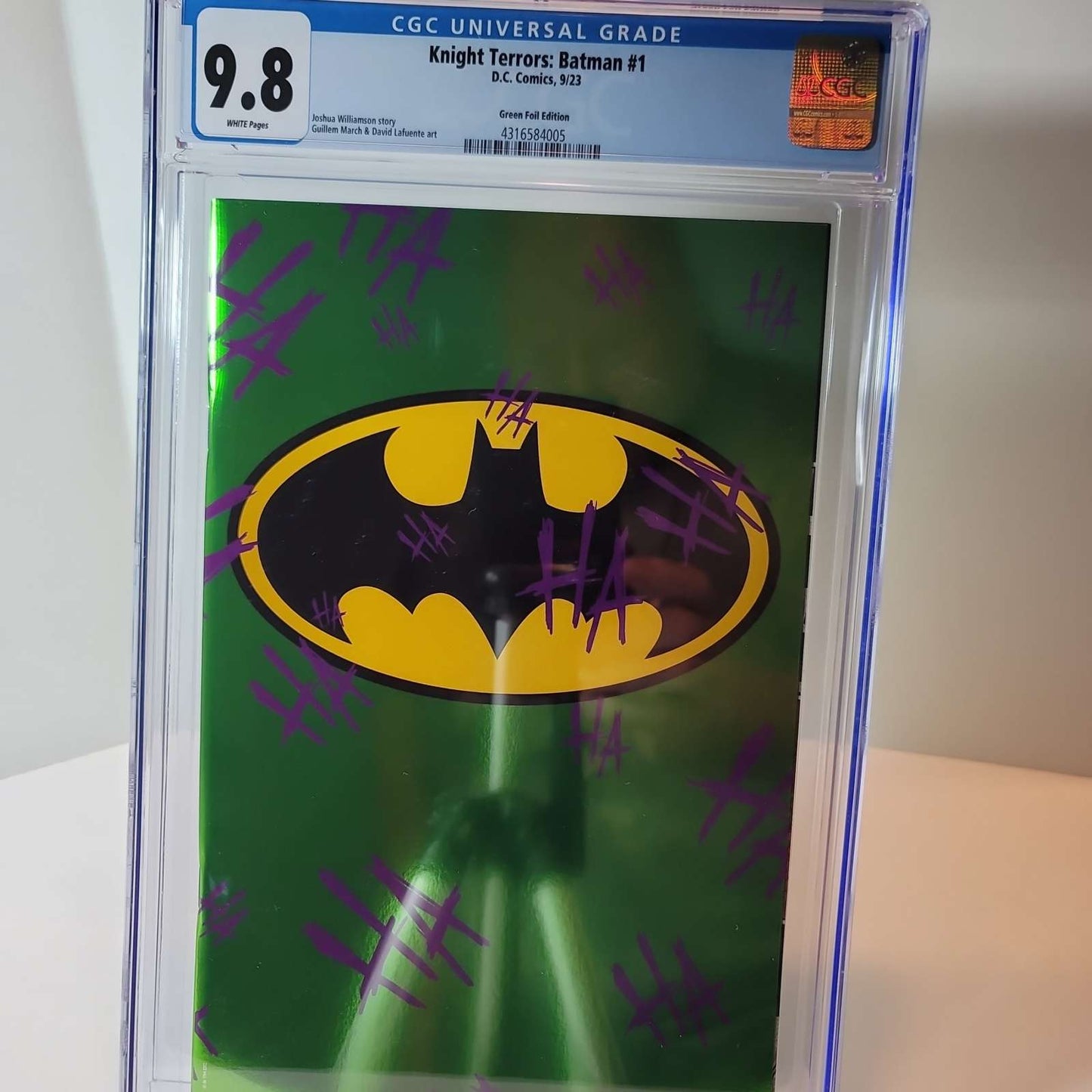 Knight Terrors: Batman #1 Edición Foil Verde CGC 9.8