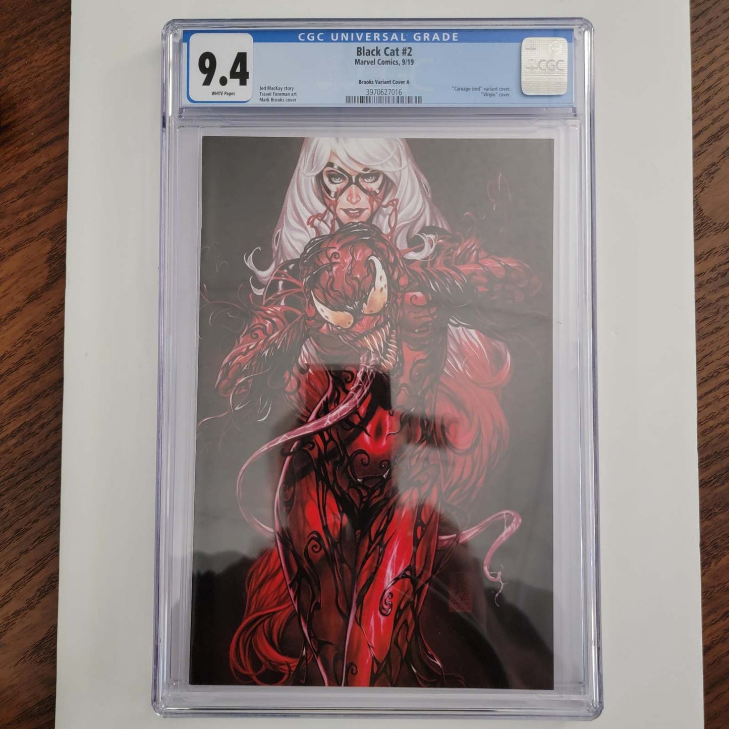 Black Cat #2 Mark Brooks Virgin Cover A Calificación CGC 9.4