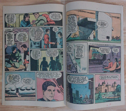 Space Family Robinson: Lost in Space #18 - Whitman - VF-