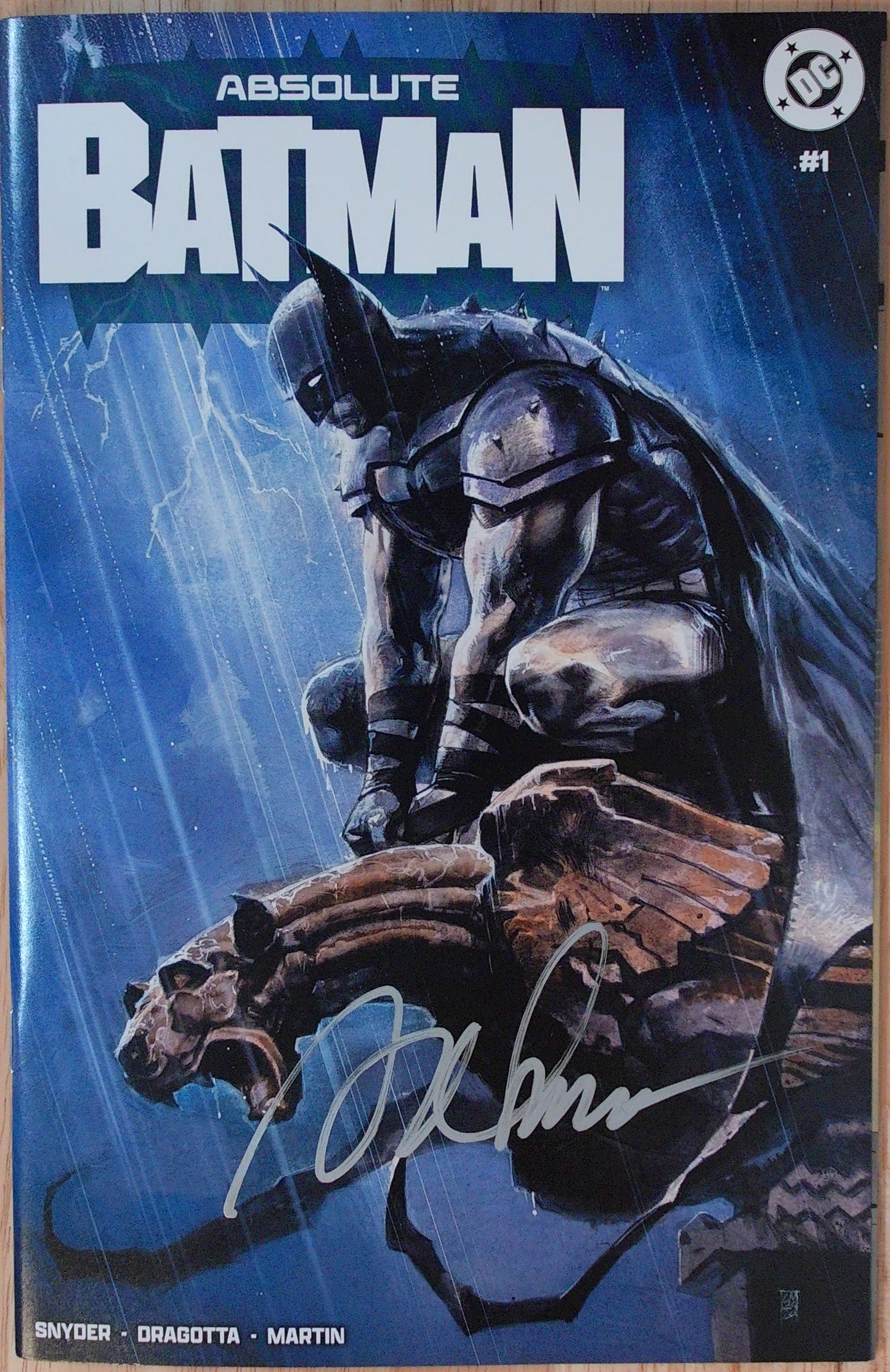 Absolute Batman Vol 1 #01 - La Mole Convention Edition - Cover by Alex Maleev - Signed by Maleev