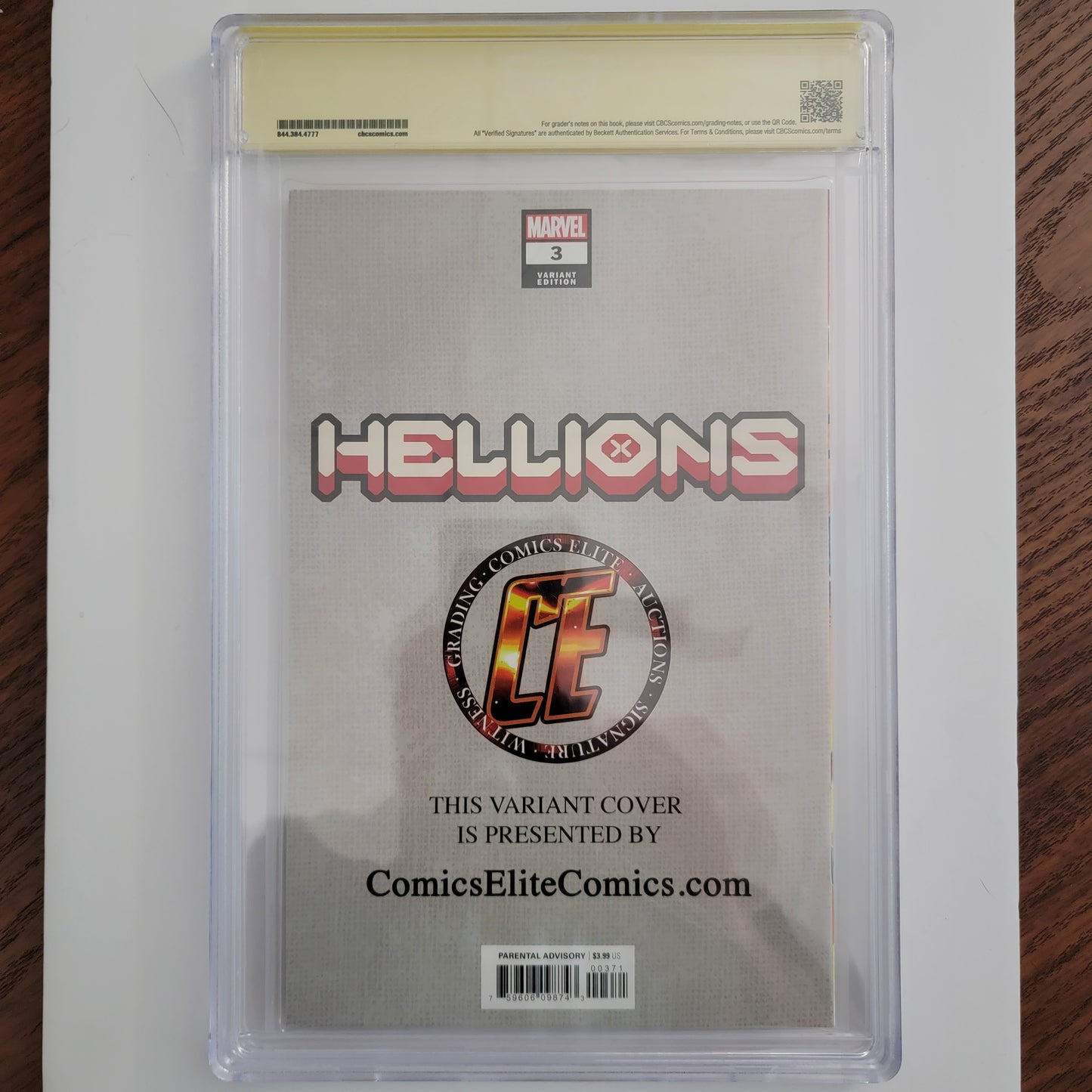 Hellions #3 Virgin Variant CBCS 9.6 Signed By Mike Mayhew